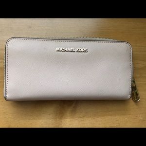 Light pink Michael Kors wallet